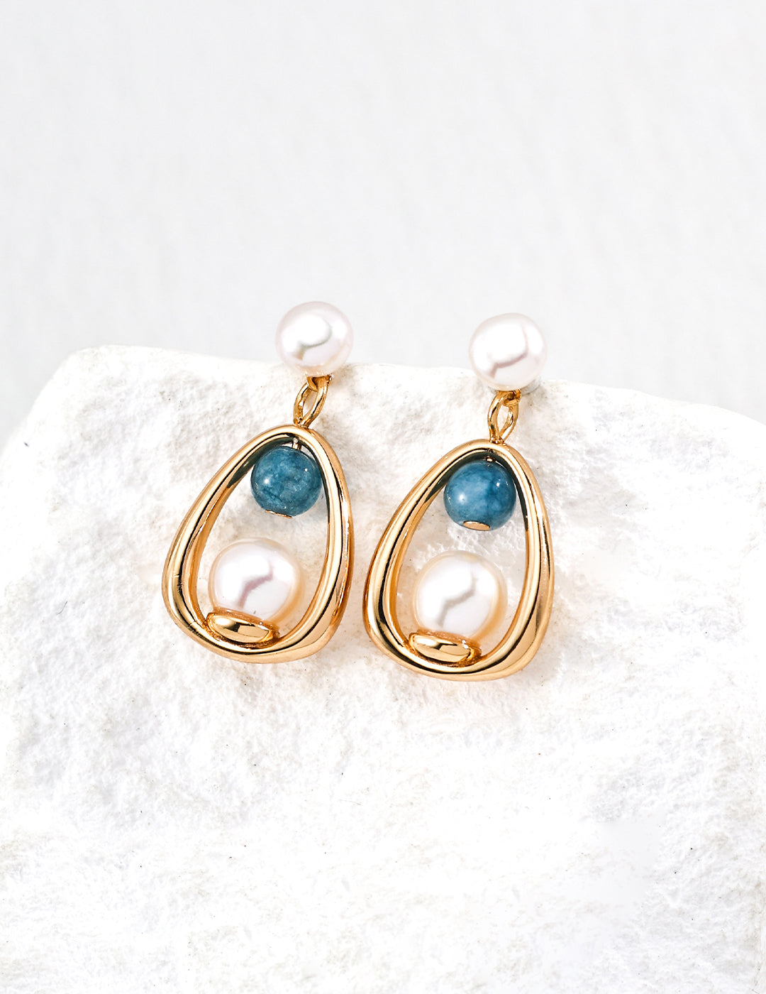 Blue Stone Pearl Earring