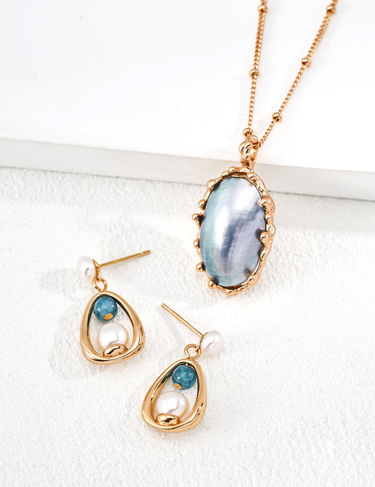 Blue Stone Pearl Earring