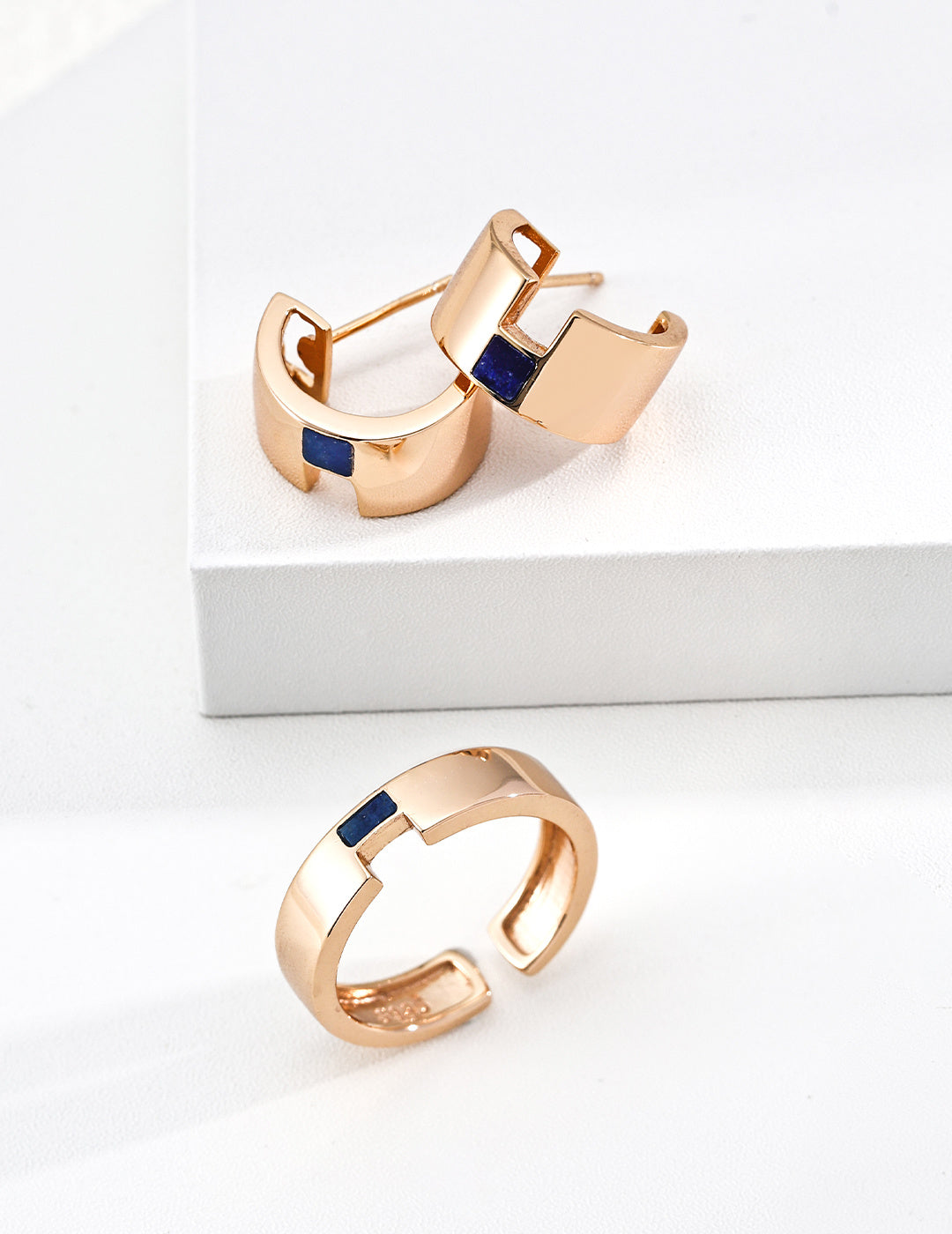Stone Point Earring