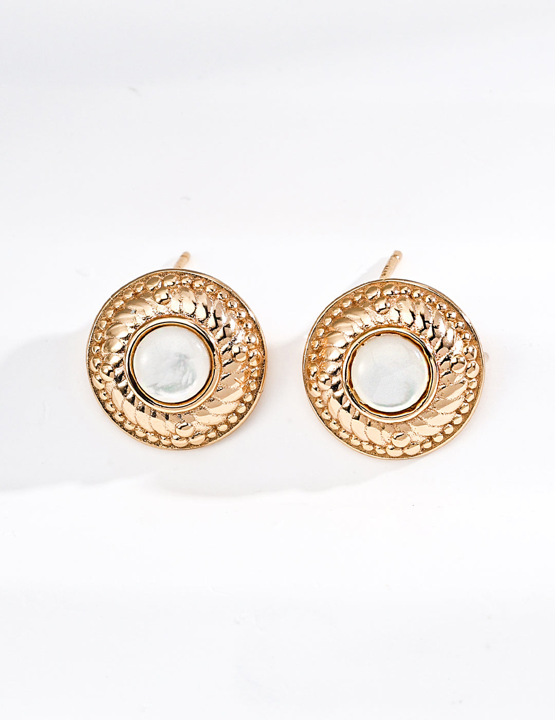 Solenne Shell Earrings