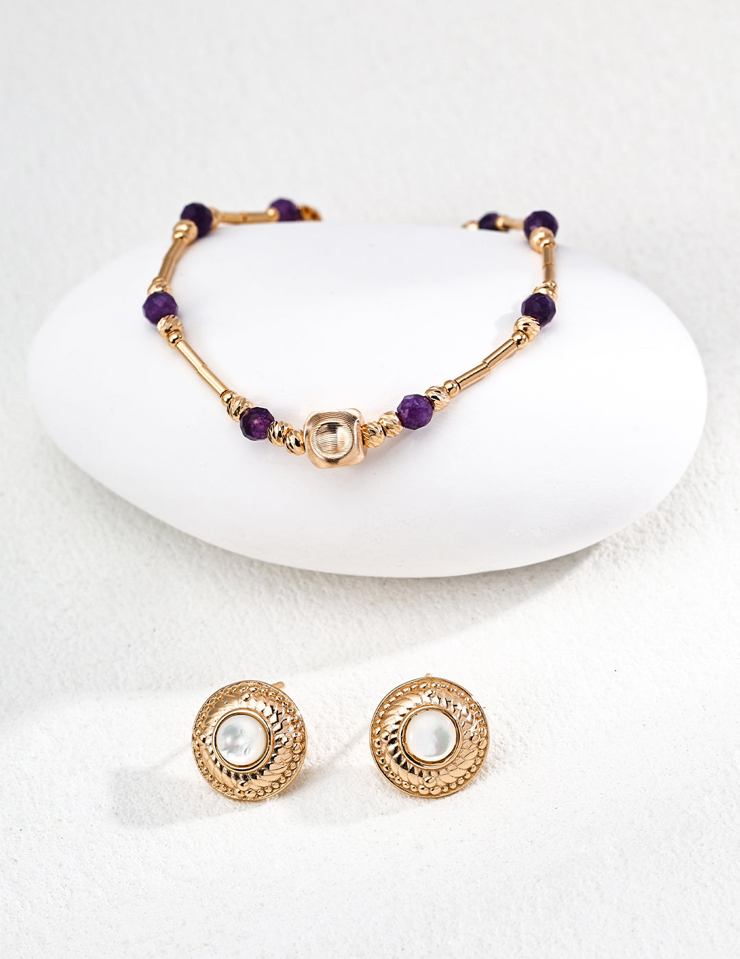 Solenne Shell Earrings