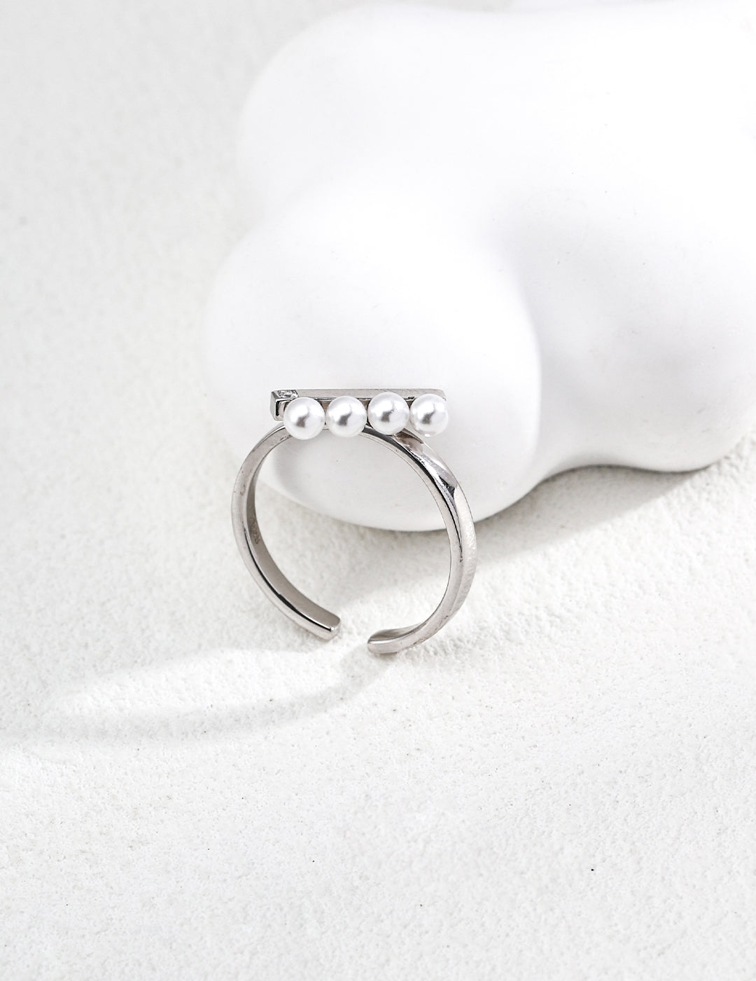 Linear Pearl Ring