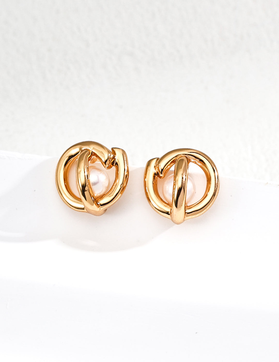 Embrace Pearl Earring