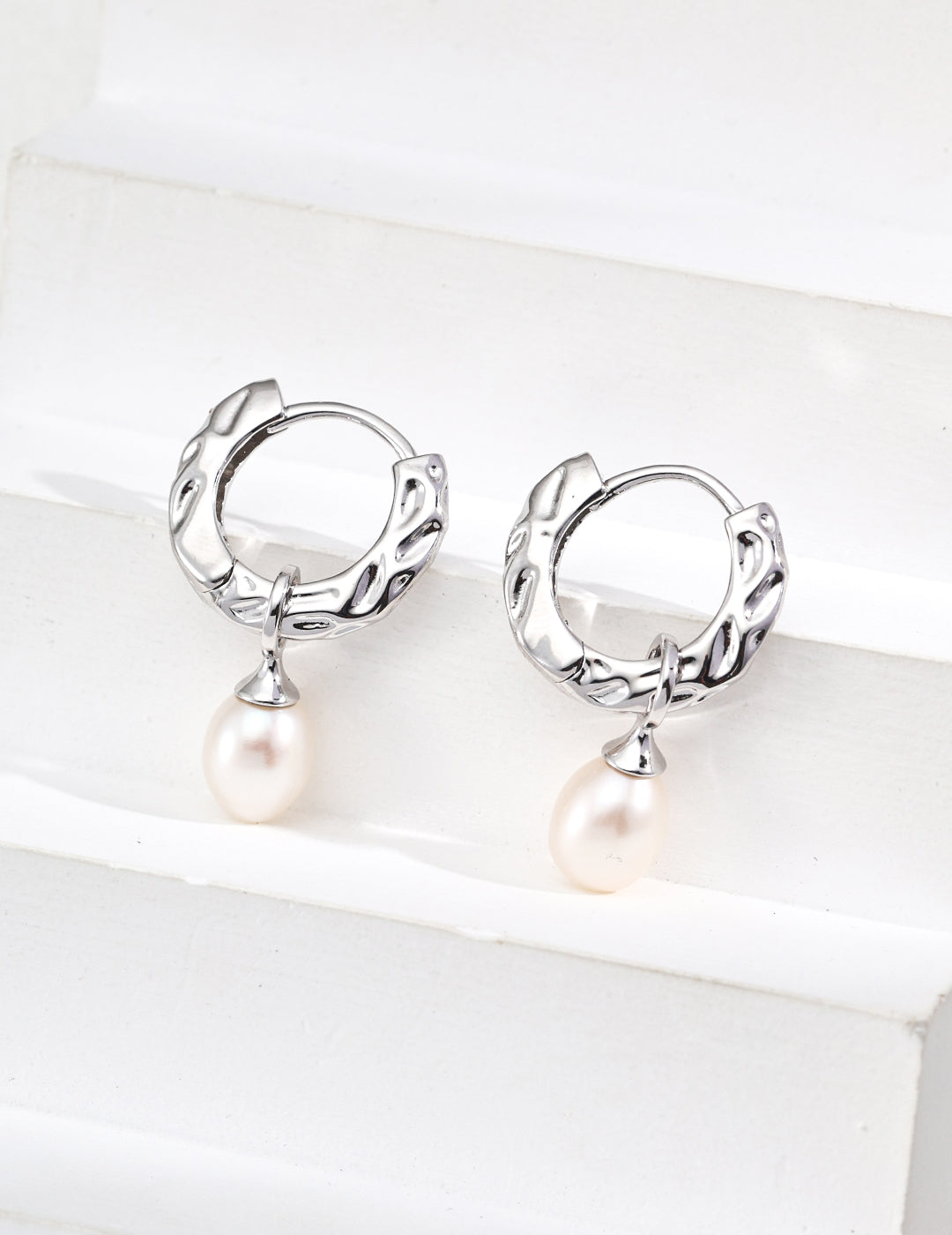 Perlée Earrings