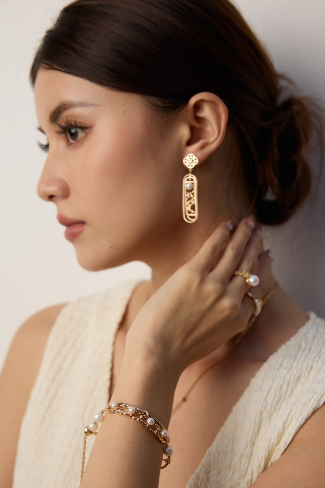 Lumière Pearl Earrings