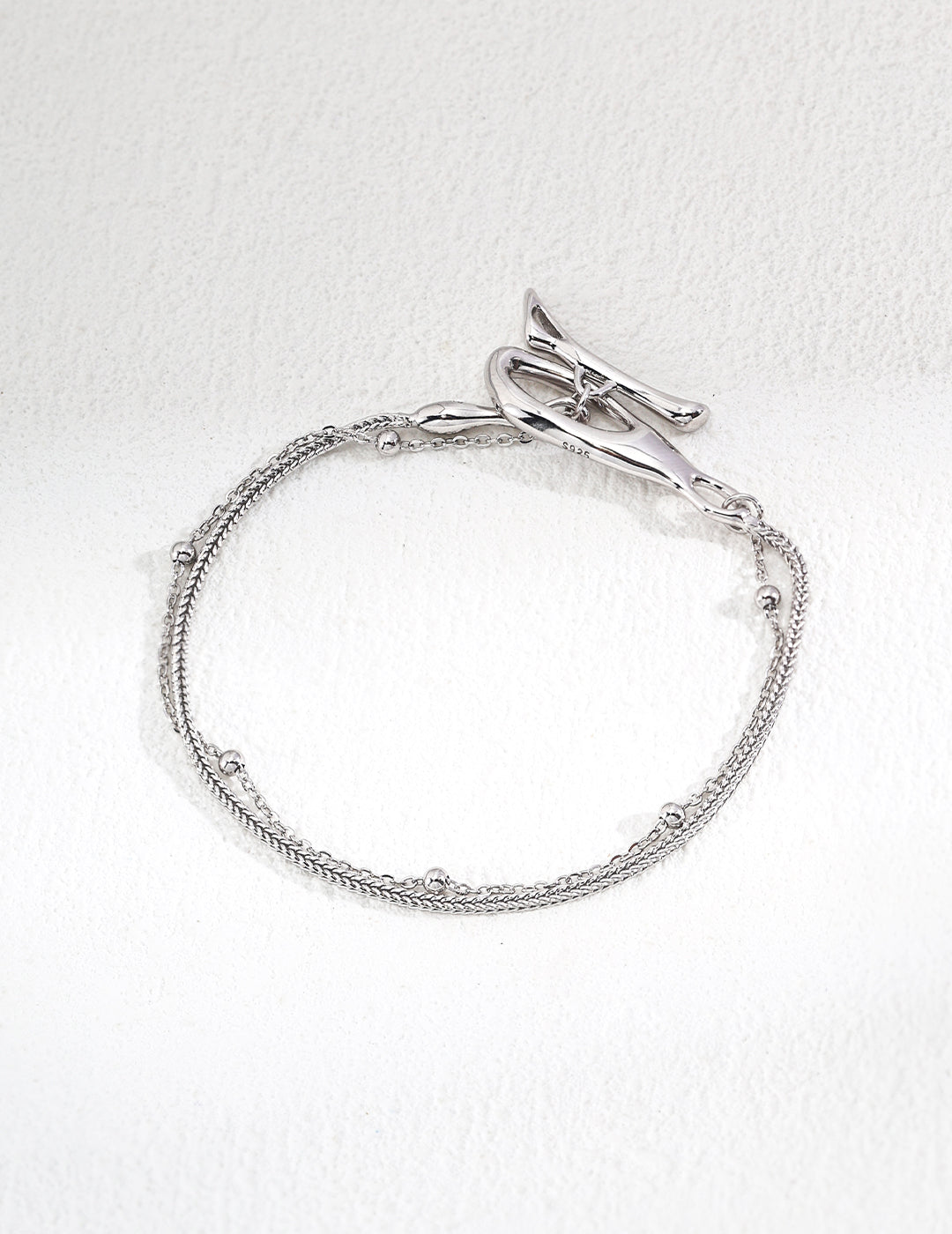 Gleam Line Bracelet