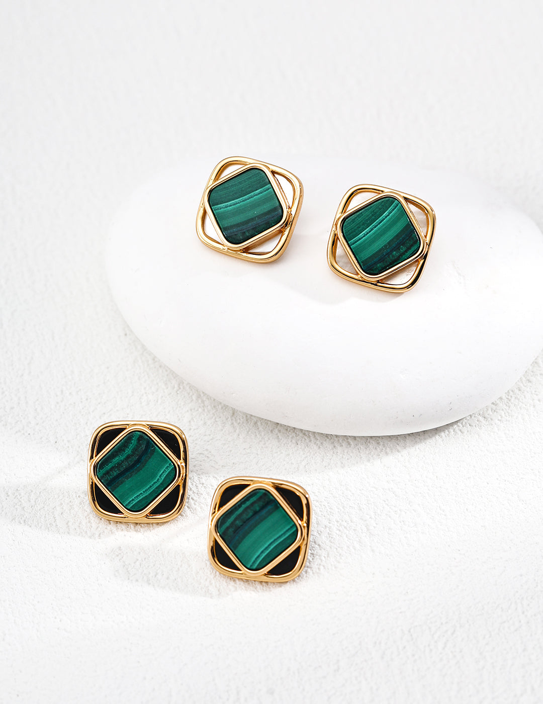 Jardin Serein Earrings — Onyx Edition