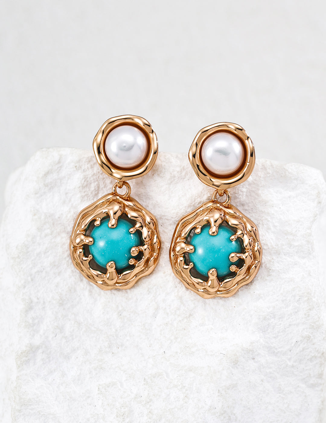 Earth Pearl Drop Earring