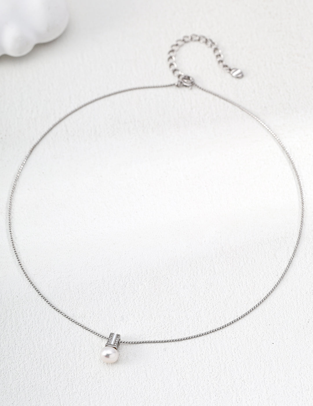 Pearl Horizon Necklace