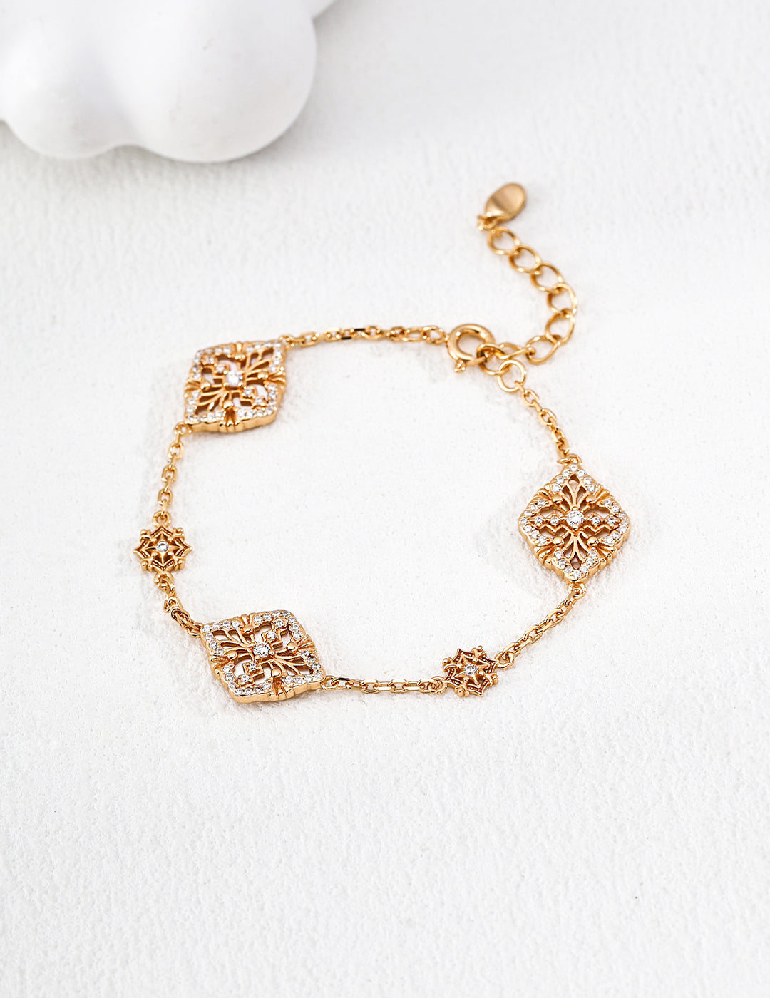 Clear Arc Bracelet