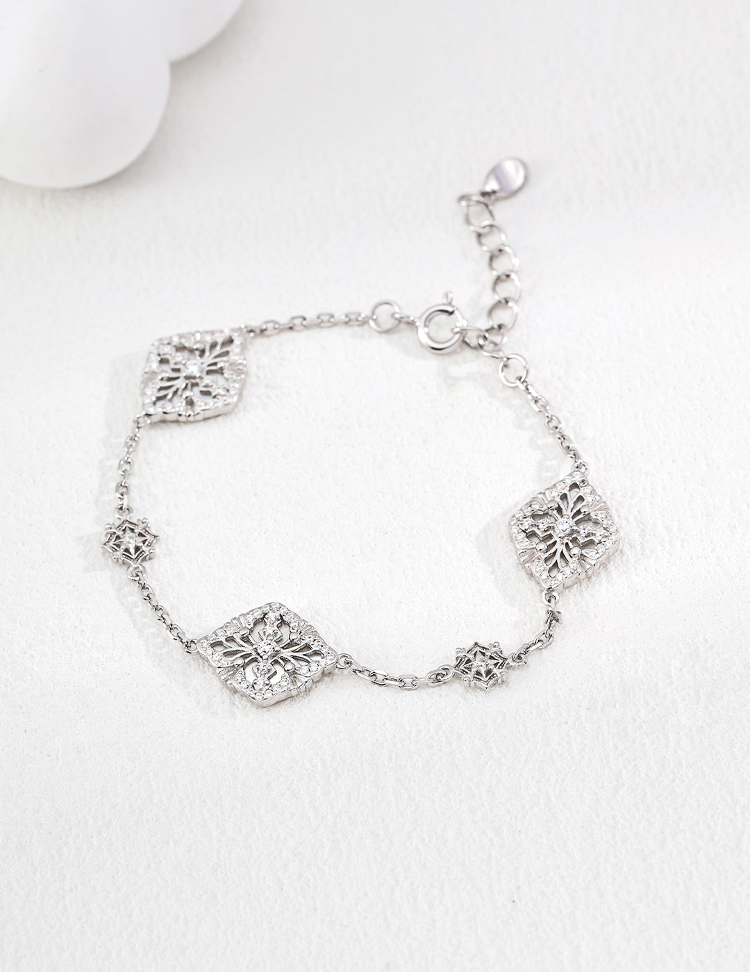 Clear Arc Bracelet