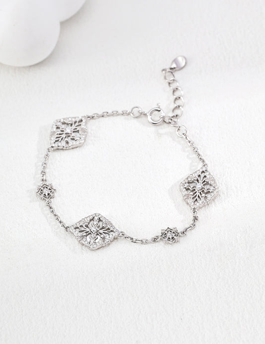 Clear Arc Bracelet