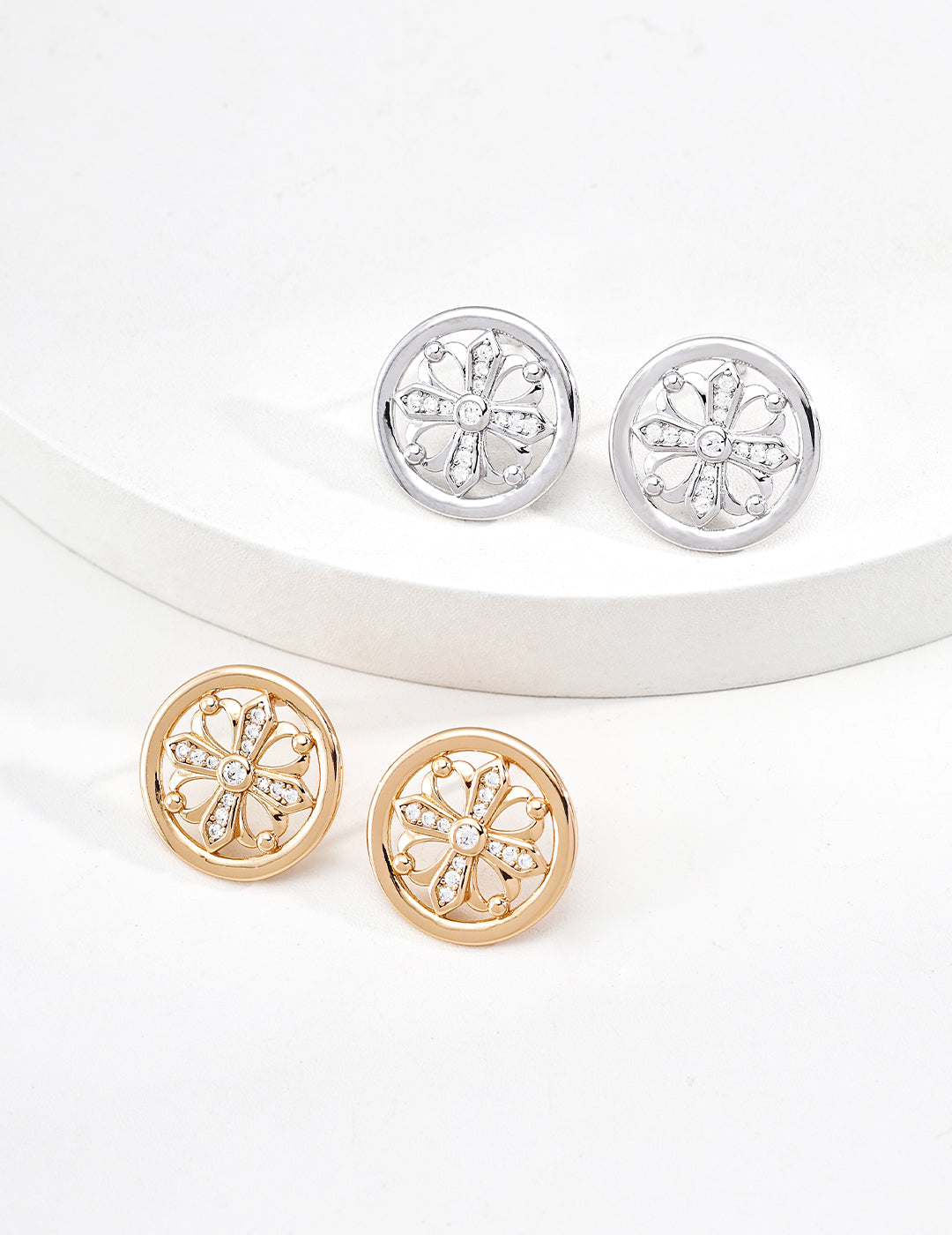Pearl Halo Earring