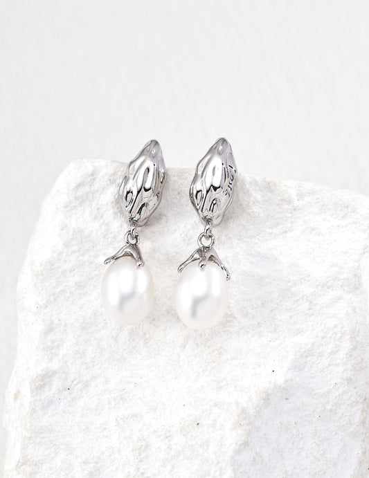 Pearl Anchor Earring