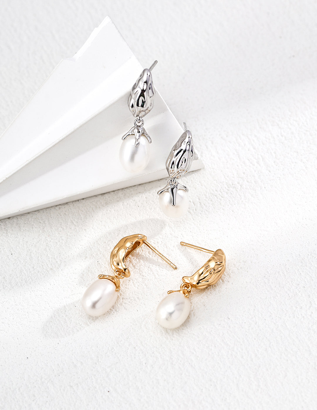 Pearl Anchor Earring