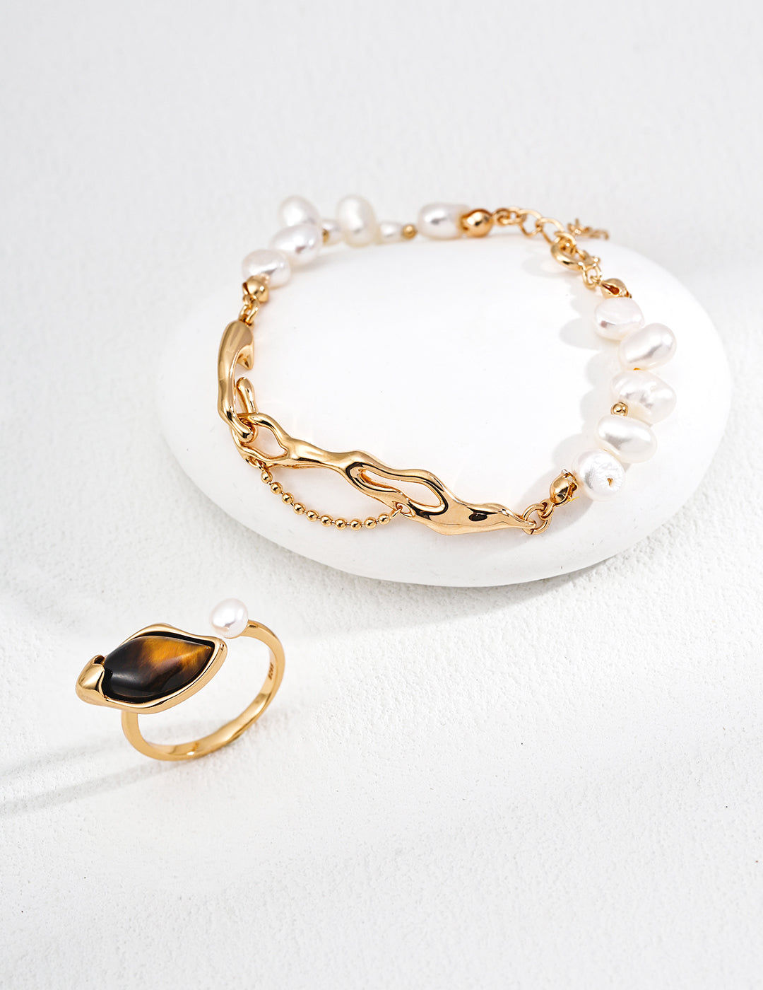 Grounded Pearl Ring