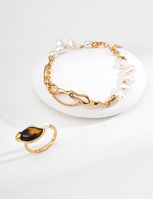Grounded Pearl Ring