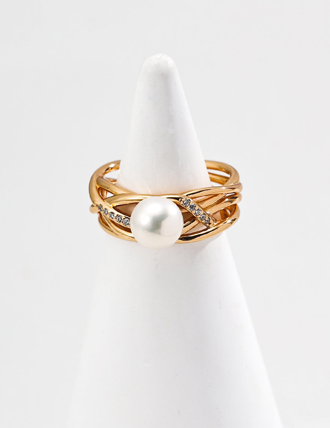 Pearl Axis Ring
